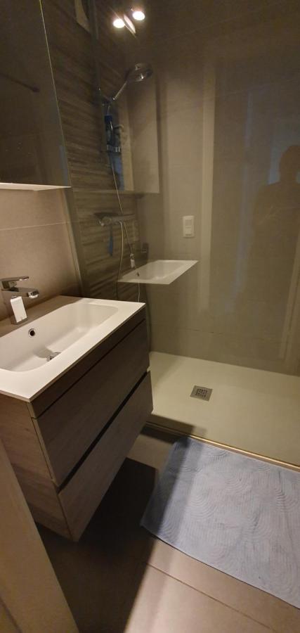 3 Bedroom Apartment Nearby The Sea Остенде Экстерьер фото